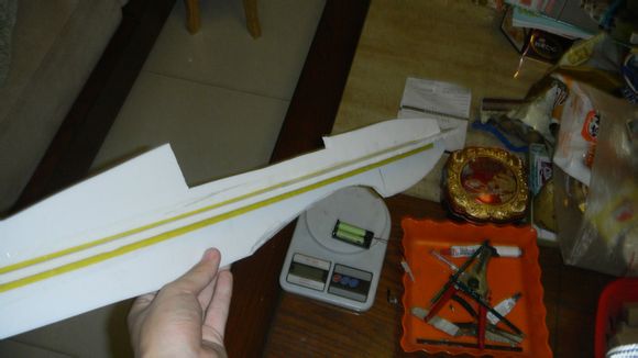 下单翼仓身机制作贴  转 上单翼下反角,简单单翼采区,单翼什么意思,上单翼起落架 作者:飞天 3773 