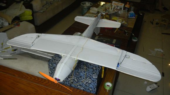 下单翼仓身机制作贴  转 上单翼下反角,简单单翼采区,单翼什么意思,上单翼起落架 作者:飞天 6565 