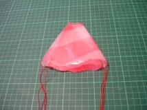 飞机投降落伞的伞的制作方法 成本灰常的低哟 降落伞 作者:阿尔法 9038 