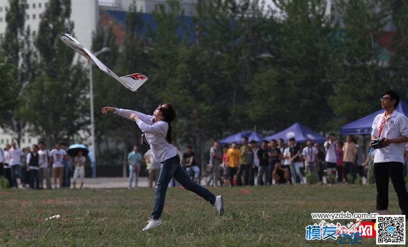 全国航模精英齐聚河北科大亮绝活 航模,模型,直升机,滑翔机 作者:satelives 9663 