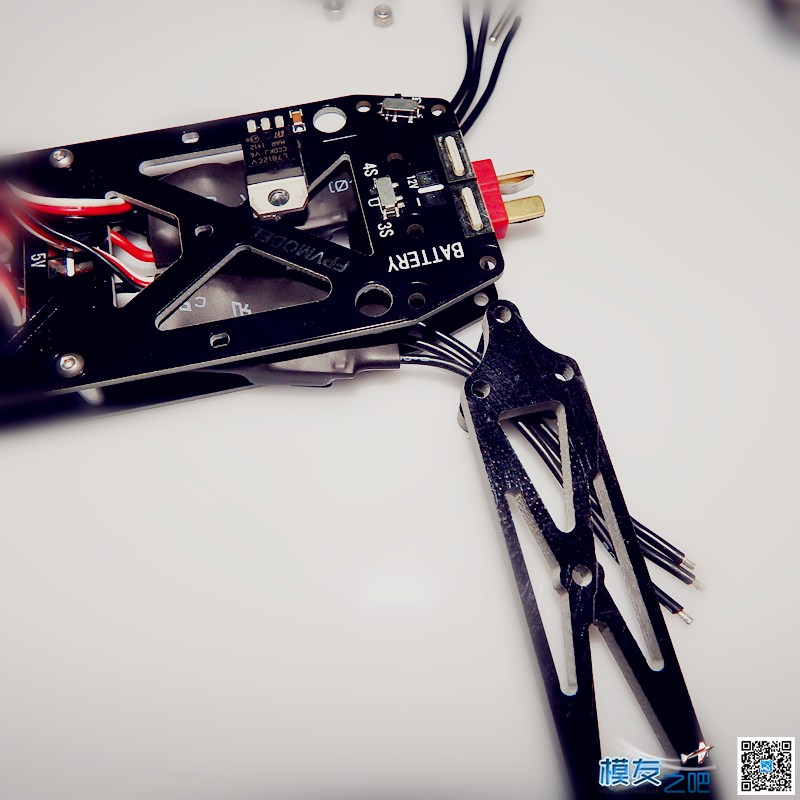 BlackBat X1 250机架装机图解 飞控,电调,电机,FPV,机架 作者:203FPV 4669 