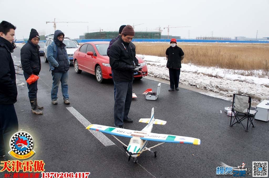 2012.12.16 天津雷傲飞行小聚 固定翼,地面站,APM,老大哥,蓝色的 作者:茶茶学航拍 5100 