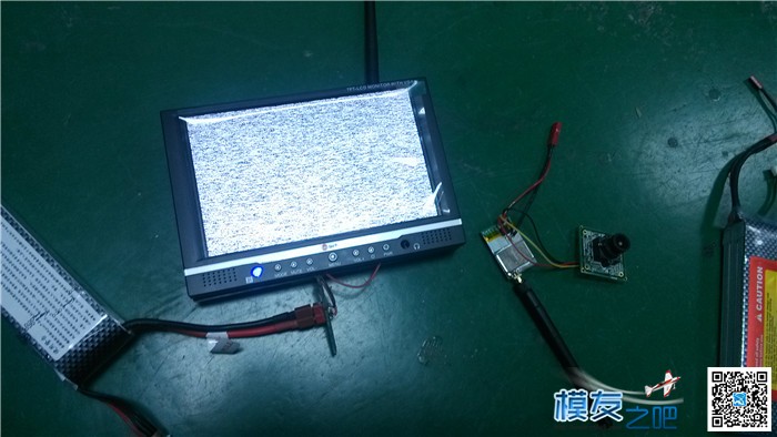 DIY 5.8G 32频道400mw发射及一体1280*800的雪花屏 频道,雪花 作者:xiaowang2183 5076 