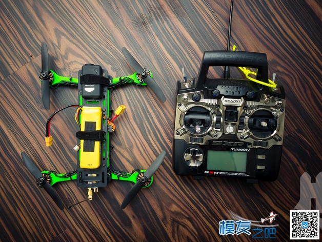 3D打印 可折叠小型H四轴飞行器  附3D打印文件 3D打印,四轴,控制器,超音速3d飞行器,3d飞行器模拟器 作者:871833622 3038 