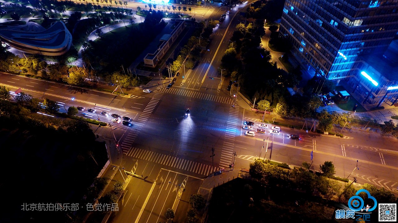 望京SOHO 夜景航拍 ——北京航拍俱乐部 俱乐部,北京 作者:北京航拍俱乐部 2563 