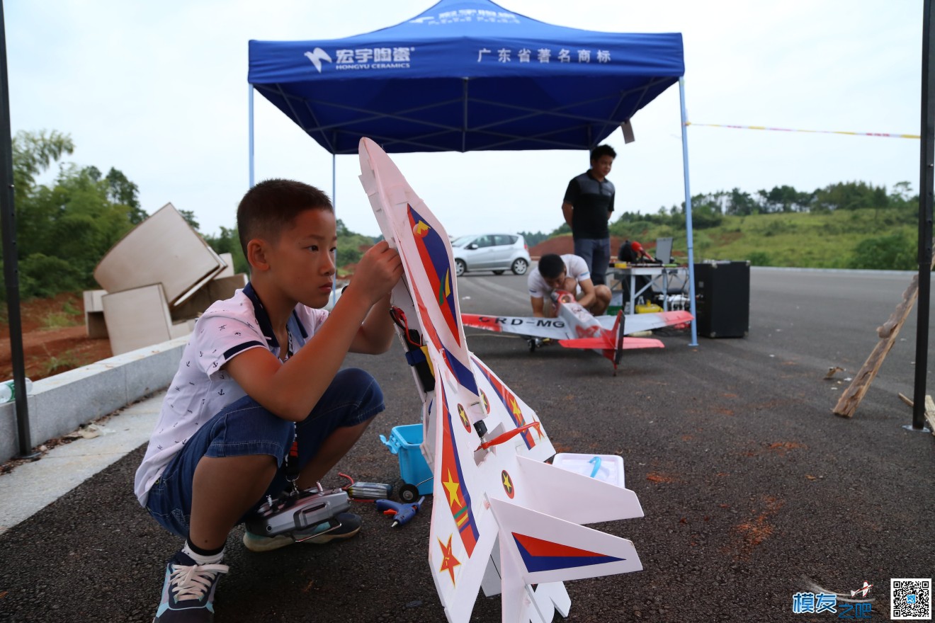 邵阳怀化模友联谊聚飞活动精彩集锦 航模,8月27日,互相交流,天公作美,邵阳市 作者:xiaoxiang165 3617 