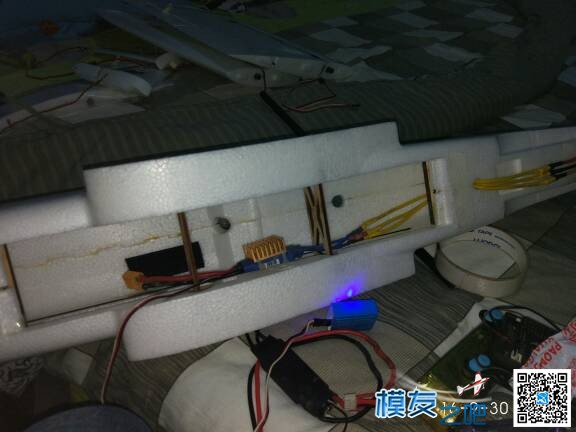 和大家分享一下小胖子的装机 电池,舵机,飞控,电调,FPV 作者:死胖子fpv 691 