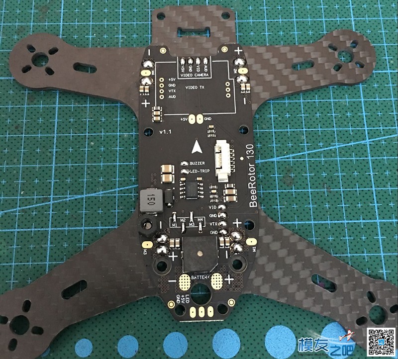 BeeRotor 130 4S版（ZoeFPV Z1407/4100KV) 图传,飞控,电调,电机,FPV 作者:鬼王 3227 