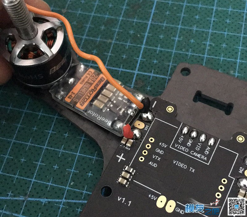 BeeRotor 130 4S版（ZoeFPV Z1407/4100KV) 图传,飞控,电调,电机,FPV 作者:鬼王 1093 