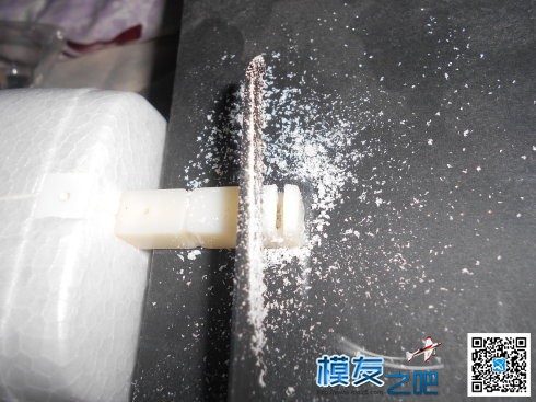 组装塞斯纳747 电池,舵机,电调,电机,DIY 作者:疯狂的土豆 7681 