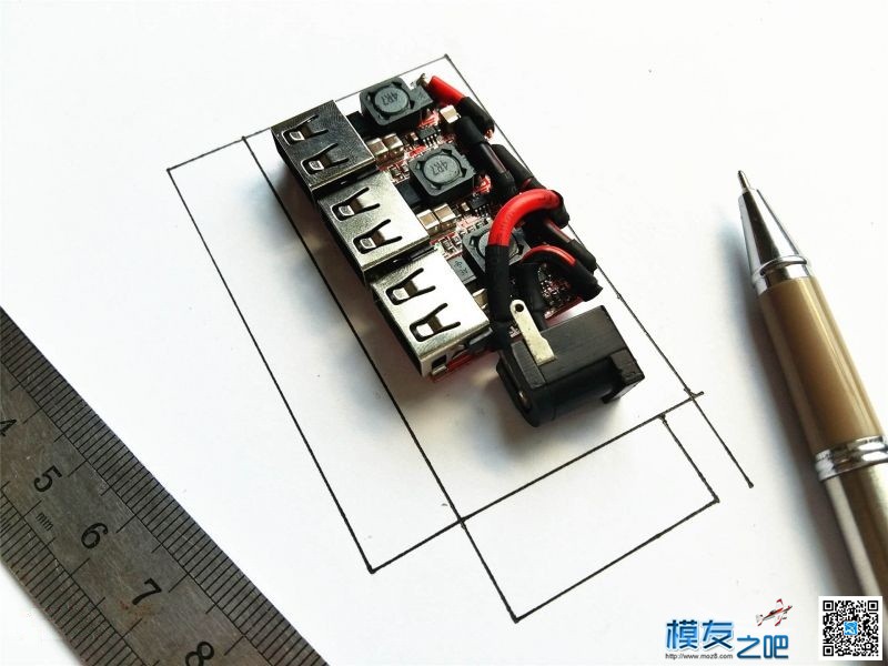 三口USB充电器 充电器 作者:疯狂的土豆 8615 