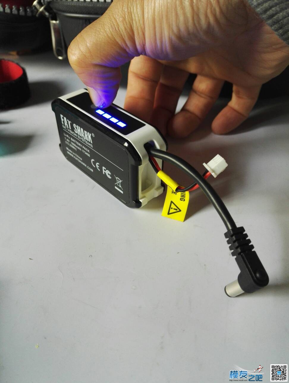 出肥鲨眼镜原配电池，使用过20次 电池,clearview眼镜 作者:飞行中的紫牛 9052 