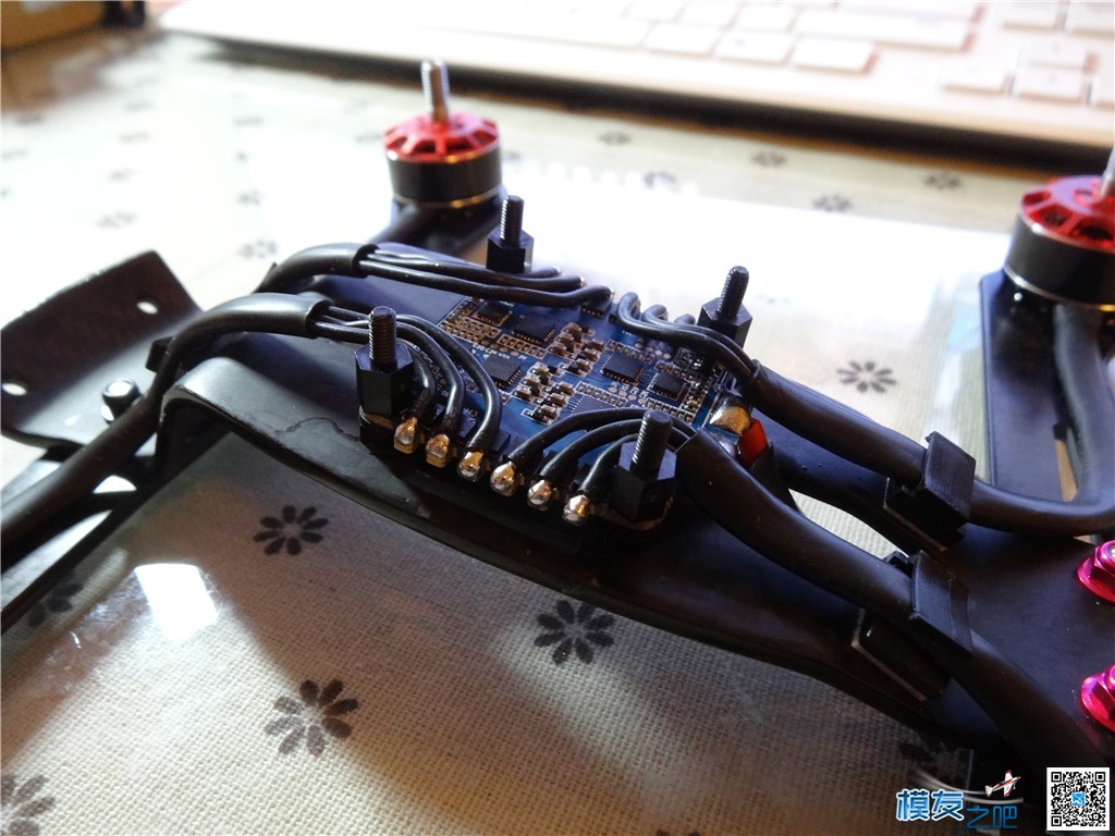 Sparrow Knight R220-FPV Racing Drone 天线,图传,飞控,电调,电机 作者:zzqlittle1980 6408 