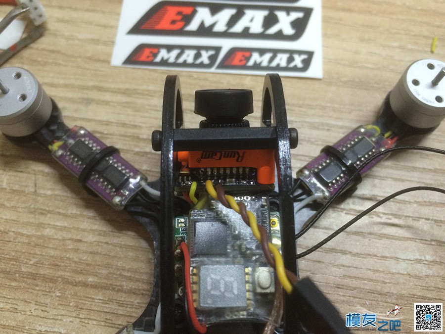 死磕小机机，EMAX银燕RS1104动力套装+雨燕微型摄像头完美搭配 EMAX银燕,RS1104,穿越机,室内小飞机,迷你无人机 作者:卖烧烤夫斯基 4289 