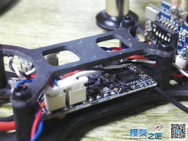 穿越机 F3 Frsky 空心杯 eachine QX    有刷 无人机 睿思凯 无人机,穿越机,电池,充电器,天线 作者:甘Felix 6779 