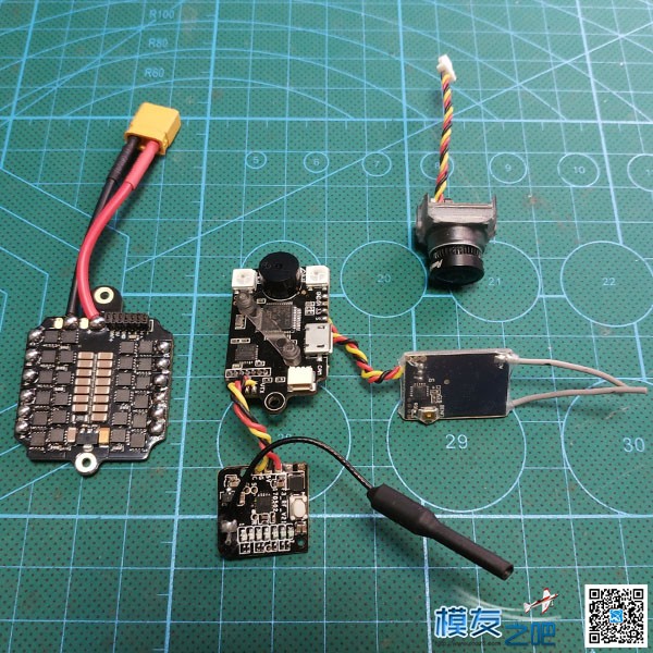 最近发现一款做工比较实在用雨燕NANO的迷你机架90mm95mm130mm 图传,飞控,电调,电机,机架 作者:buzz 4317 