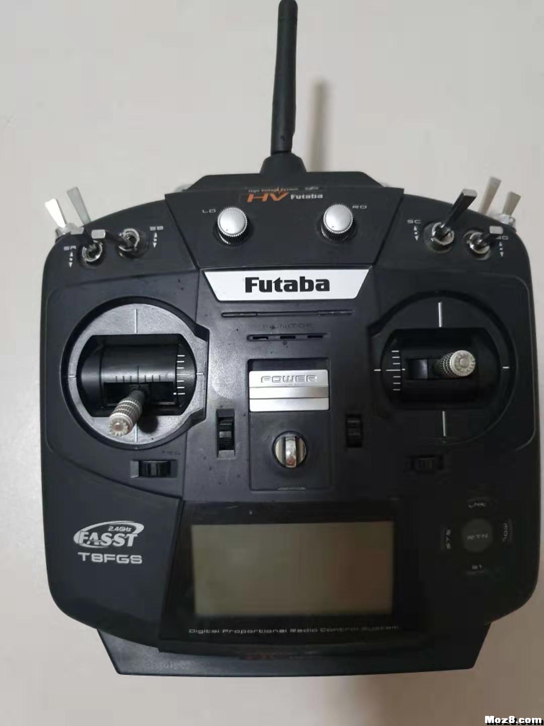 出一个futaba t8fg遥控器带fm800接受机 电池,充电器,遥控器,FUTABA,接收机 作者:18701528864 8578 