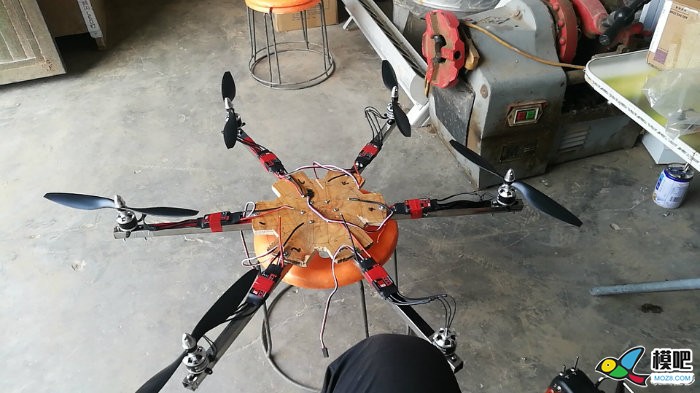 一种木制无人机 无人机,多旋翼,飞控,电调,电机 作者:uwzhKS 6791 