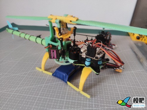 3D打印无刷六通道遥控直升机 直升机,舵机,飞控,电机,3D打印 作者:shaoyu 8394 